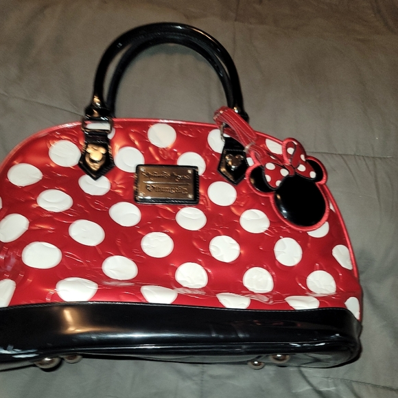 Minnie Mouse Loungefly purse - Picture 4 of 7